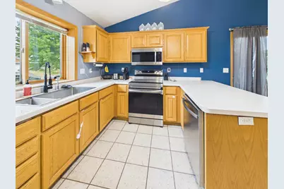 1104 Summit Way, Sauk Rapids, MN 56379 - Photo 5
