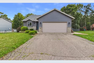 1104 Summit Way, Sauk Rapids, MN 56379 - Photo 3