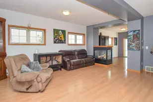 114012 Hundertmark Rd, Chaska, MN 55318 - Photo 3