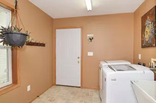 114012 Hundertmark Rd, Chaska, MN 55318 - Photo 17