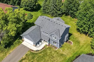 2224 Manuela Dr, Chaska, MN 55318 - Photo 3