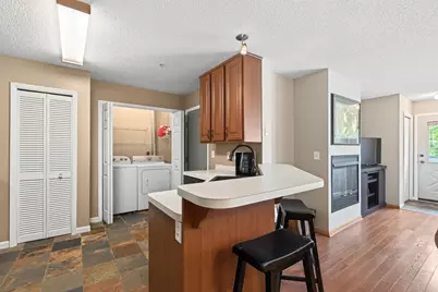2210 Ranchview Lane N #127, Plymouth, MN 55447 - Photo 9