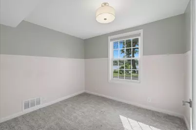 924 Maple Street W, Stillwater, MN 55082 - Photo 21