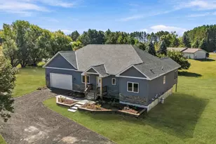33006 Hilary Cir, Cambridge, MN 55008 - Photo 1