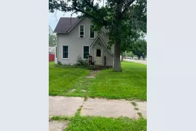 1450 4th Avenue, Windom, MN 56101 - Photo 1