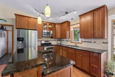 8255 Stillwater Boulevard N, Lake Elmo, MN 55042 - Photo 5