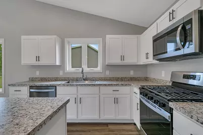 24289 Forest View Circle, Saint Augusta, MN 56301 - Photo 5