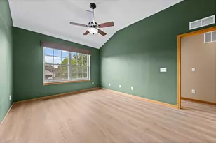 941 Newport Ave, Shakopee, MN 55379 - Photo 23