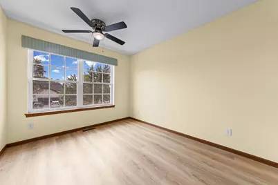 941 Newport Avenue, Shakopee, MN 55379 - Photo 27