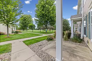 941 Newport Ave, Shakopee, MN 55379 - Photo 35