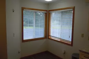 8620 Oxford Ln, Brooklyn Park, MN 55443 - Photo 5