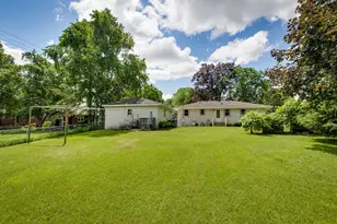 1843 Grant Rd, Arden Hills, MN 55112 - Photo 23