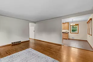 1843 Grant Rd, Arden Hills, MN 55112 - Photo 3