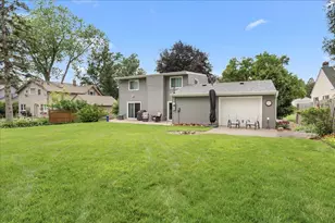 198 Ferndale Street N, Maplewood, MN 55119 - Photo 33