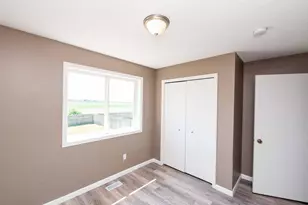 557 Kendall Dr, Hastings, MN 55033 - Photo 11