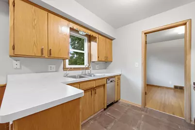 6717 Dutton Avenue, Brooklyn Park, MN 55428 - Photo 9