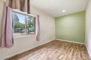 419 E Broadway St, Winona, MN 55987 - Photo 11