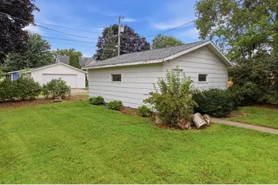 419 E Broadway Street, Winona, MN 55987 - Photo 21
