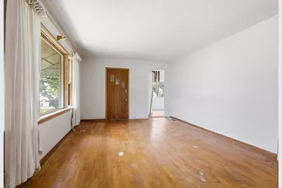 419 E Broadway Street, Winona, MN 55987 - Photo 5