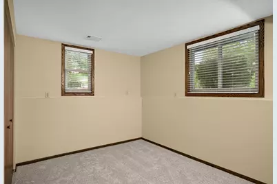 1989 Foxridge Road, Saint Paul, MN 55119 - Photo 23