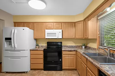1989 Foxridge Road, Saint Paul, MN 55119 - Photo 11
