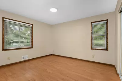 1989 Foxridge Road, Saint Paul, MN 55119 - Photo 13