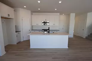 3034 Trinity Dr, Shakopee, MN 55379 - Photo 3