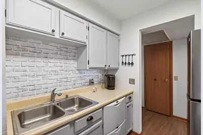 14575 Burma Avenue W #304, Rosemount, MN 55068 - Photo 13