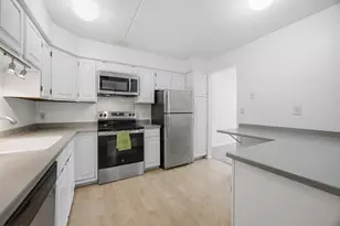 7200 York Ave S, Edina, MN 55435 - Photo 11