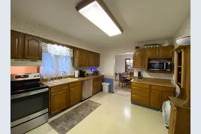 421 Meredith Road, Albert Lea, MN 56007 - Photo 5