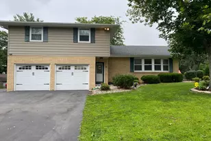 421 Meredith Rd, Albert Lea, MN 56007 - Photo 1