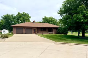 1604 Birchwood Pl, Worthington, MN 56187 - Photo 43
