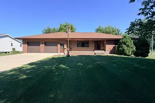 1604 Birchwood Pl, Worthington, MN 56187 - Photo 41