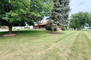 1604 Birchwood Pl, Worthington, MN 56187 - Photo 7