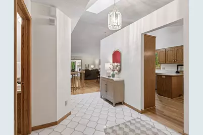 695 Emerald Ridge, Roseville, MN 55113 - Photo 3
