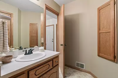 695 Emerald Ridge, Roseville, MN 55113 - Photo 25