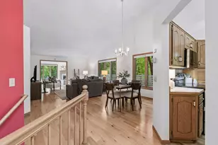 695 Emerald Ridge, Roseville, MN 55113 - Photo 5