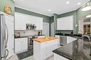 23 Ashbury Ct, Hudson, WI 54016 - Photo 11
