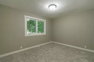 1208 Crestview Rd, Albert Lea, MN 56007 - Photo 11