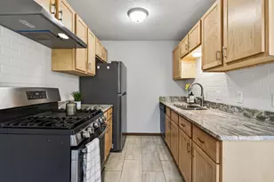 3215 Valley Ridge Dr, Eagan, MN 55121 - Photo 11