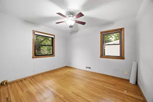 7720 Edgebrook Dr, Saint Louis Park, MN 55426 - Photo 17
