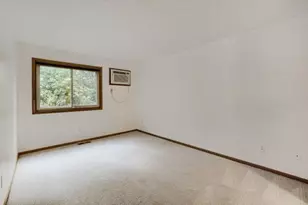 8777 Jasmine Ln, Eden Prairie, MN 55344 - Photo 9