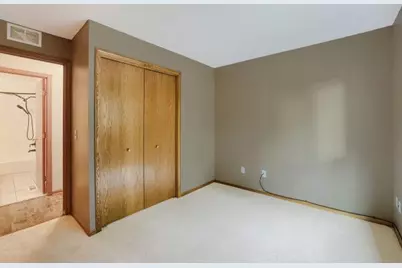 8777 Jasmine Lane, Eden Prairie, MN 55344 - Photo 13
