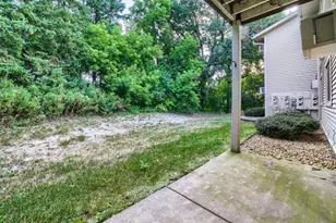 8777 Jasmine Ln, Eden Prairie, MN 55344 - Photo 17