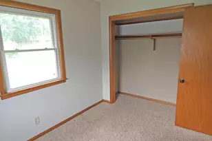 1109 S Moore St, Blue Earth, MN 56013 - Photo 15
