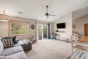 7335 Derby Ln, Shakopee, MN 55379 - Photo 3