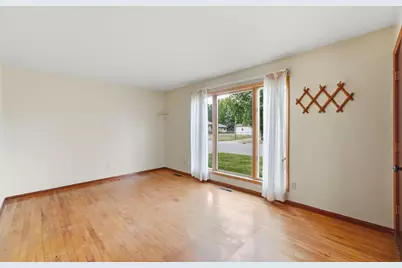 1018 8th Avenue E, Alexandria, MN 56308 - Photo 9