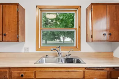 1018 8th Avenue E, Alexandria, MN 56308 - Photo 17