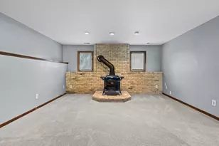 677 California Ave E, Saint Paul, MN 55106 - Photo 27