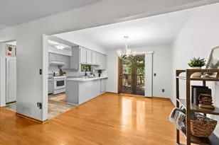 677 California Ave E, Saint Paul, MN 55106 - Photo 11